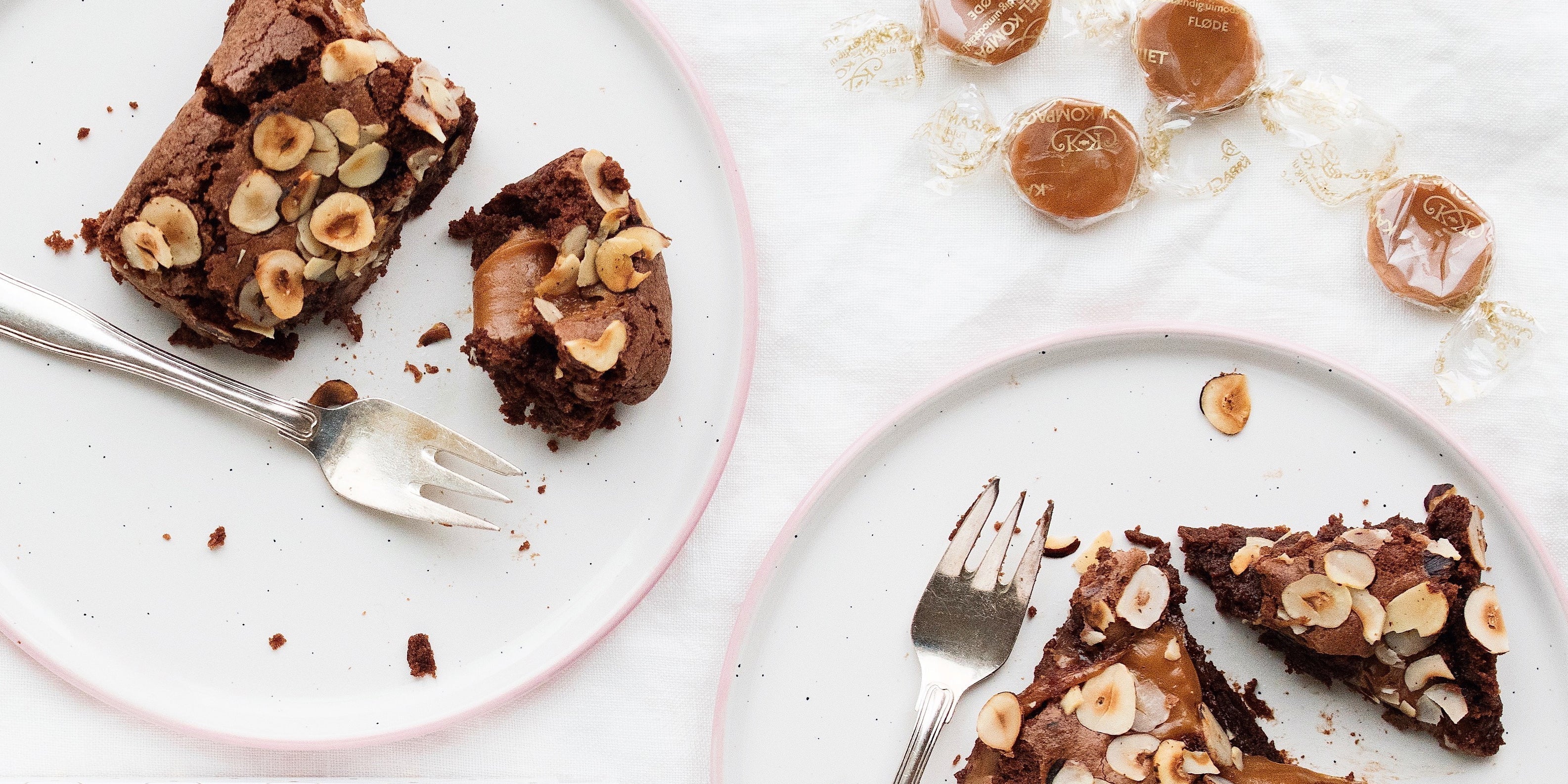Anne au Chocolat's brownie med flødekaramel og hasselnødder